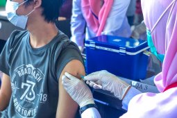 2.950 warga Aceh jalani vaksinasi massal dosis pertama dan kedua