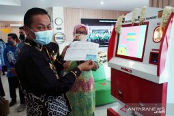 Banjarbaru residents now print ID using ADM at Public Service Mall