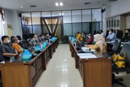 Wakil rakyat HST dan Kotabaru konsultasikan LKPj dengan DPRD Kalsel