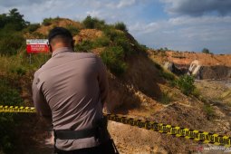 PT AGM dan penambang ilegal
