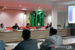 Jam operasional tempat usaha di Singkawang dibatasi sampai pukul 21.00 WIB