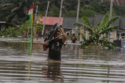 Banjir akibat luapan Sungai