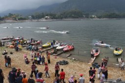 Pemkab Magetan  batasi pengunjung Telaga Sarangan saat libur Lebaran