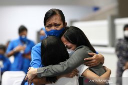 Menko PMK menyampaikan pesan Jokowi ke keluarga awak Nanggala-402