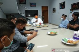 Gubernur Sultra siap ganti kepala OPD jika menutupi informasi ke media