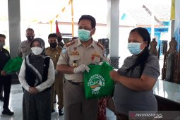 BKIPM Surabaya distribusikan ikan untuk ibu hamil dan balita di Jombang