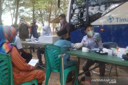 Lansia Tapak Hantu antusias ikuti layanan kesehatan PT Timah