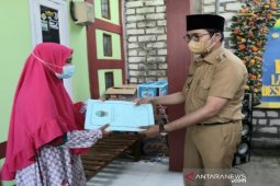 Bupati Abdul Latif takziah ke keluarga awak KRI Nanggala di Bangkalan