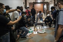 Penggeledahan bekas markas FPI