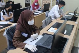 Peserta UTBK di Universitas Brawijaya jalani pemeriksaan tambahan metal detector