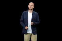 CEO Spotify kembali tantang Stan Kroenke agar jual Arsenal