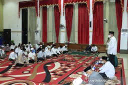 Wali Kota minta maaf belum bisa kunjungi kecamatan dan kelurahan