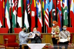 Museum KAA luncurkan buku braille "The Bandung Connection"