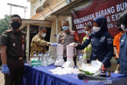 Polrestro Bekasi musnahkan narkoba dari jaringan lintas negara