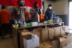 Niat kejar TO kasus narkotika Polres Tapin temukan ratusan botol miras tanpa pemilik