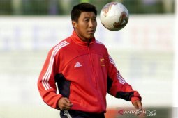 Legenda sepak bola China meninggal setelah rayakan ultah  ke-48