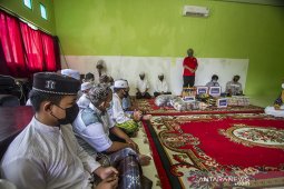 ANTARA Kalsel dan Adaro Indonesia Berbagi