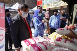 Pemkab Garut sajikan produk unggulan Gebyar Pasar Ramadhan