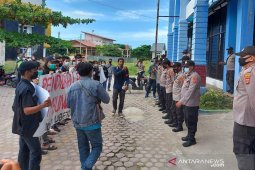 Mahasiswa nilai Dinas Pendidikan tidak transparan