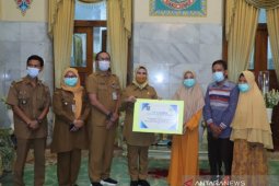 Bupati Serang lanjutkan program kuliah gratis, anak buruh dapat beasiswa