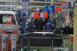 Disnakertrans Karawang membuka layanan pengaduan THR