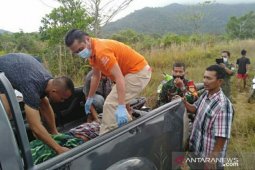 Polsek Mentok-Tim identifikasi Polres Bangka Barat olah TKP korban tenggelam