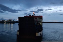 ASDP pelabuhan Tanjung RU berangkatkan 60 penumpang