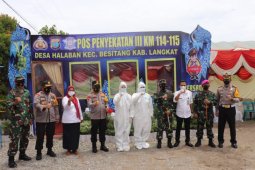 Kapoldasu bersama Pangdam I/BB tinjau Pos Penyekatan perbatasan Sumut-Aceh