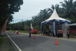 Cerita pemudik lokal lolos dari pos penyekatan Riau-Sumut