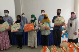 BNI Sidoarjo salurkan 350 paket sembako kepada warga
