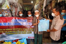 Direktorat Intelkam Polda Kalsel peduli pedagang Mess Kalteng