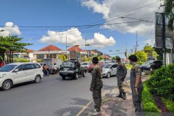 Tim Yustisi Denpasar tertibkan warga pelanggar prokes COVID-19