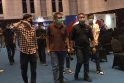 Satgas COVID-19 evaluasi pelaksanaan vaksinasi massal di Grand City Surabaya