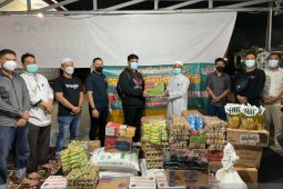 Dreg's Polda Kalsel berbagi sambangi panti asuhan