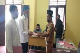 Isi kekosongan jabatan, Kades Simataniari lantik aparatur desanya