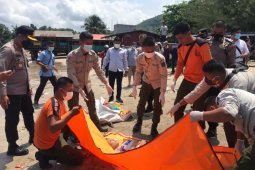 Perempuan yang ditemukan tewas terapung itu bernama Rizah Pasaribu