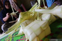 Lebaran di tengah penguncian wilayah