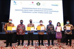 Bank Mandiri siapkan pembiayaan ekosistem  panel surya