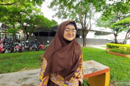 Tunanetra tidak halangi Dwi Wahyuni menorehkan prestasi