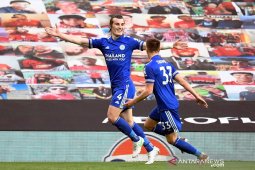 Leicester pecundangi MU, Manchester City resmi juarai Liga Premier