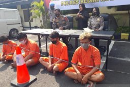 Polisi tahan penagih utang diduga terlibat kasus pengeroyokan