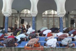 Sebagian umat Muslim di Jember dan Bondowoso laksanakan shalat Id hari ini