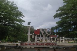 Diguyur hujan, Shalat Idul Fitri di Lapangan Pangkalpinang dialihkan ke masjid