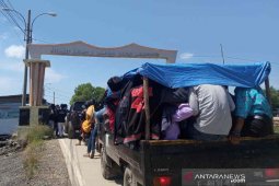 Kunjungan wisatawan ke Pantai Indramayu meningkat pada hari kedua Lebaran