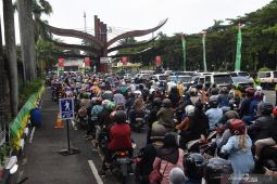 Jakarta administration backs collective leave removal for greater good