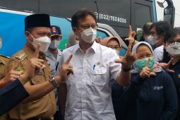 Menkes sebut vaksinasi COVID-19 untuk lansia di Jabar rendah