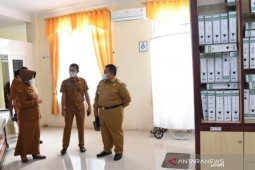 Bupati Tapsel minta OPD bekerja secara tim