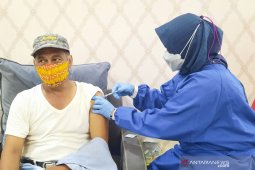 Vaksinasi 361 keluarga anggota Polri