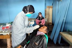 Satgas Pelabuhan Mentok tahan 26 penumpang kapal tanpa surat antigen