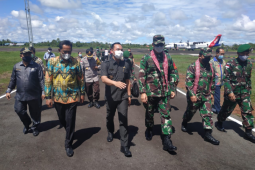 Asops Kasdam IV/Diponegoro cek Pamtas RI-Malaysia di Kapuas Hulu